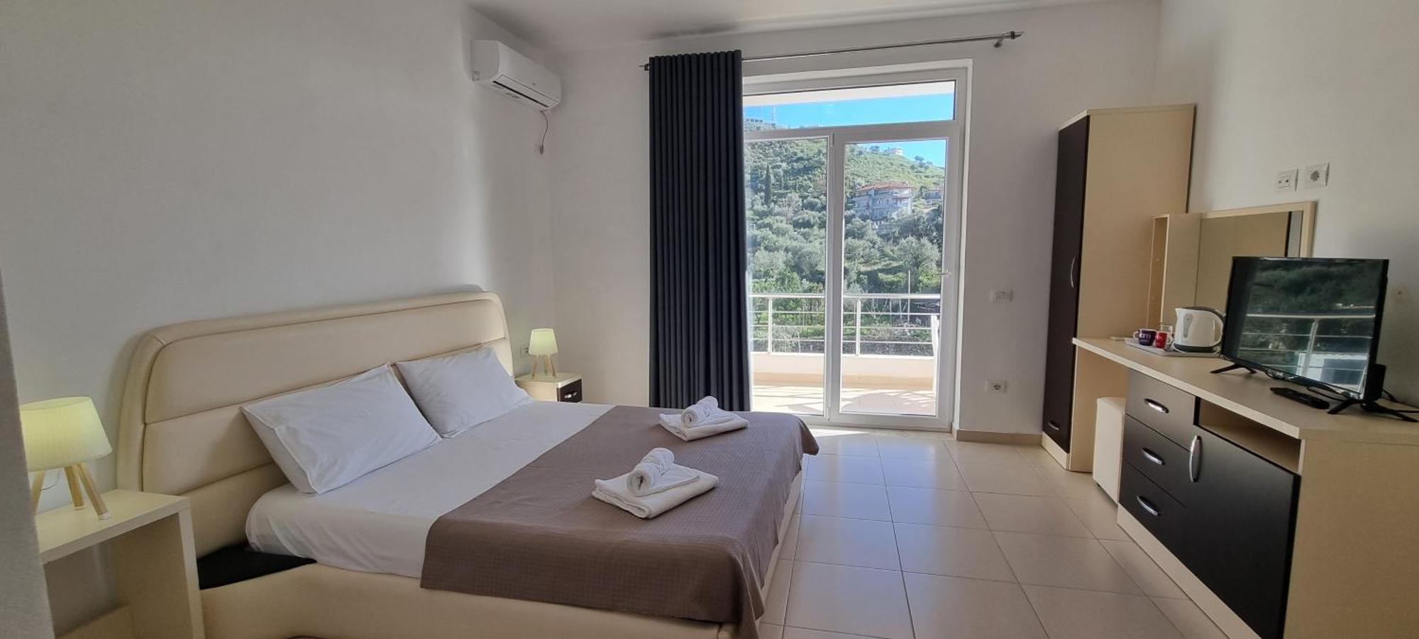 The Sunny Side Himare Exterior foto