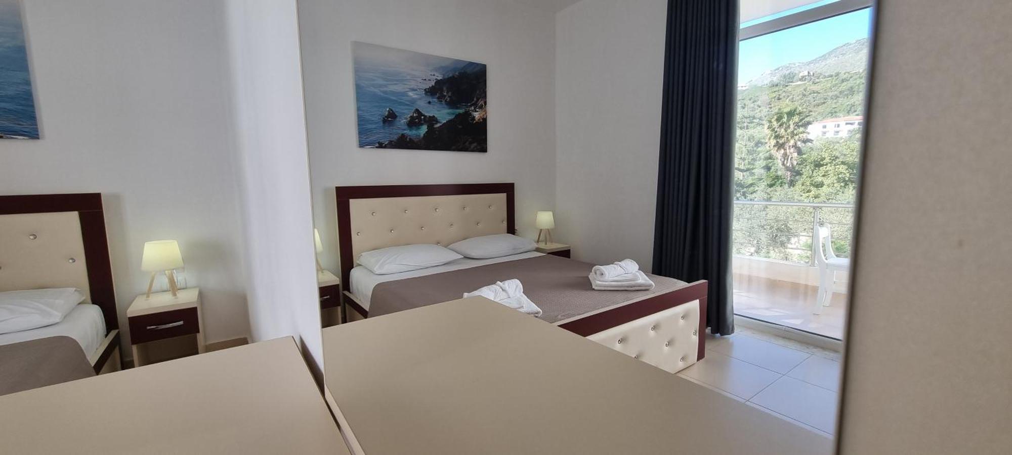 The Sunny Side Himare Exterior foto