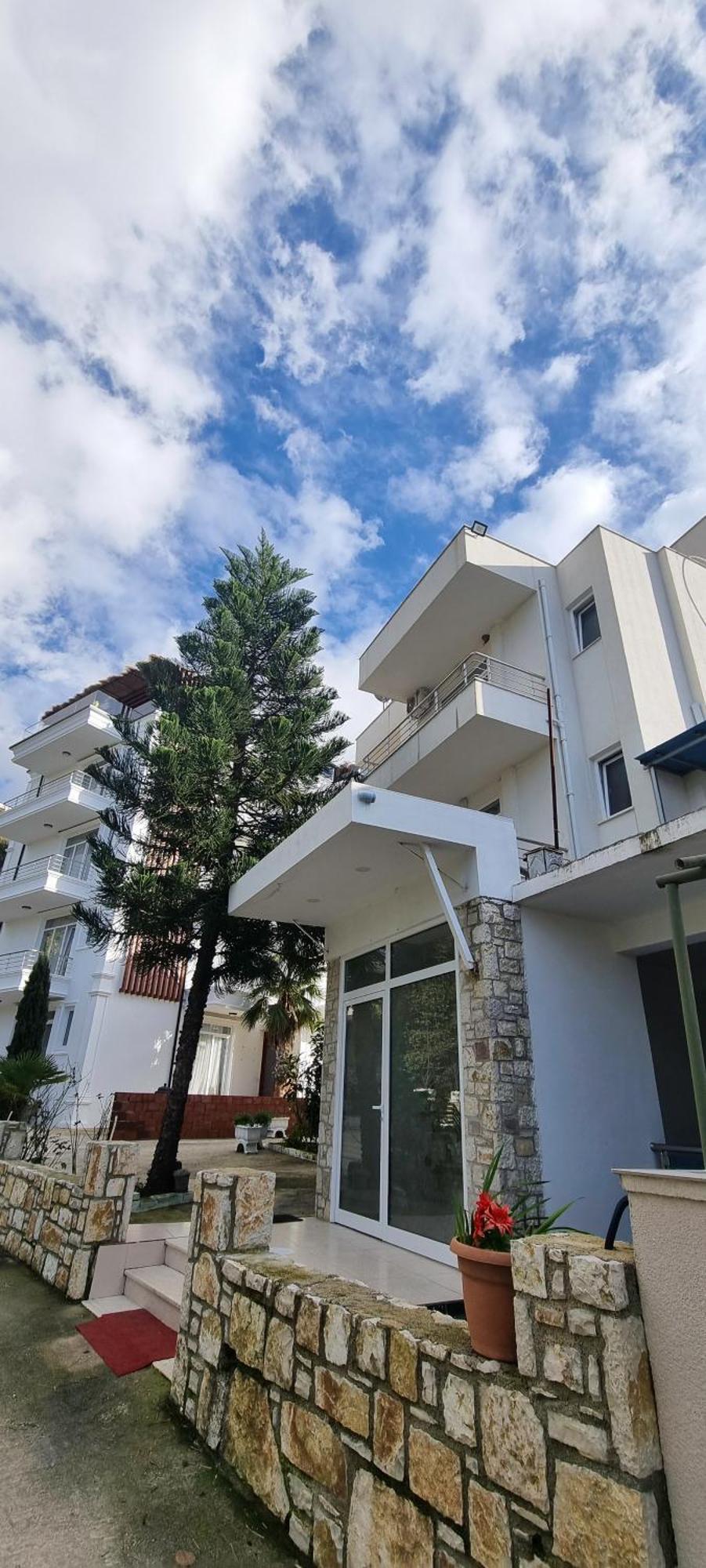 The Sunny Side Himare Exterior foto